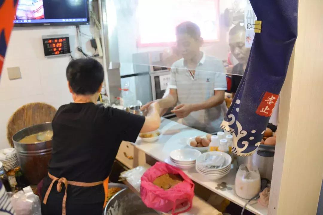 小巷深处的独特风味，隐藏版特色小店的探索之旅